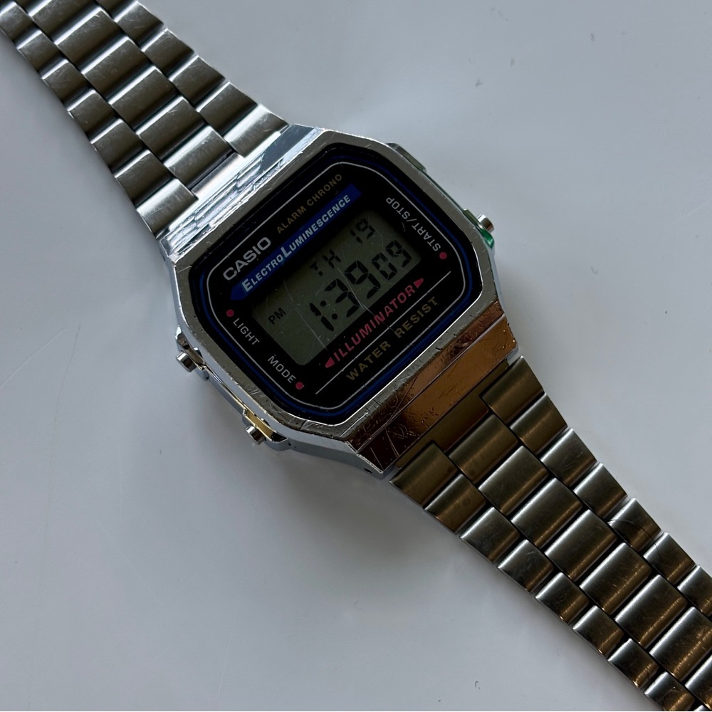 Vintage Casio A168W-1 Electro Luminescence Digital Watch